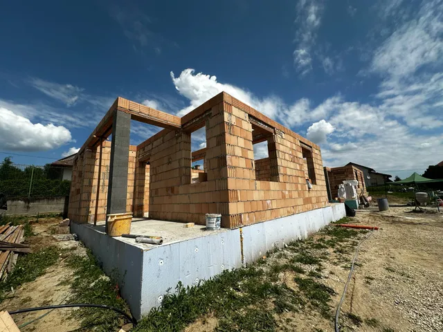 Eladó ház Tab 80 nm