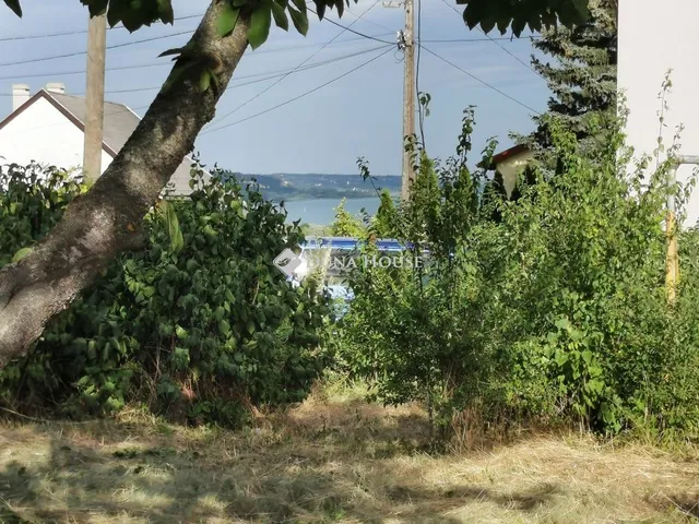 Eladó telek Balatonalmádi 530 nm