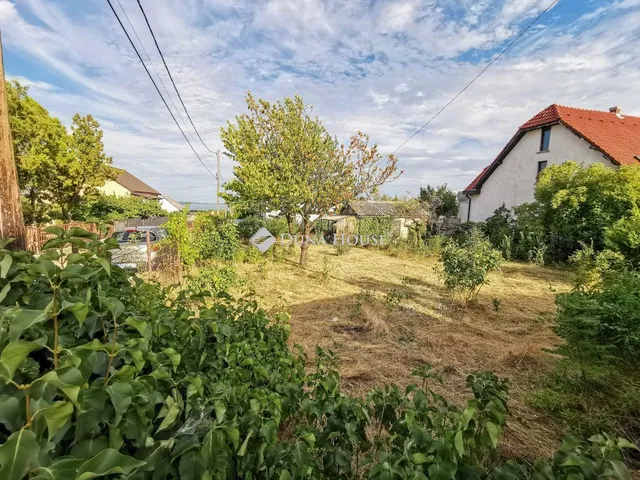 Eladó telek Balatonalmádi, Széchenyi István utca 530 nm