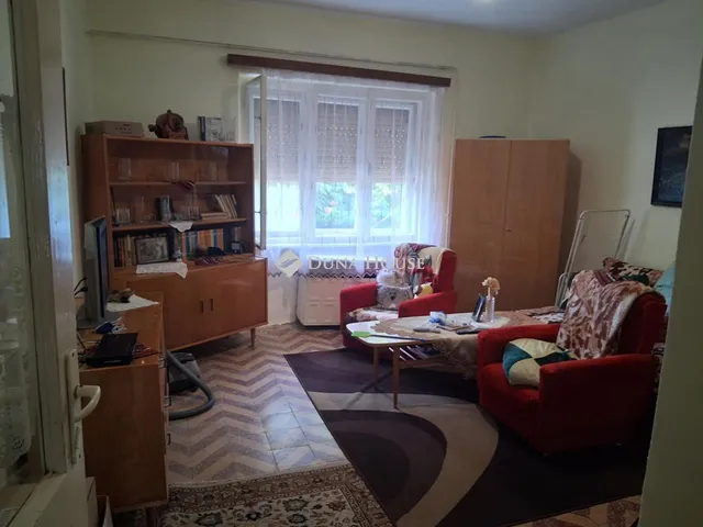 Eladó ház Magyarkeszi 64 nm