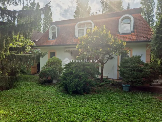 Eladó ház Siófok 225 nm
