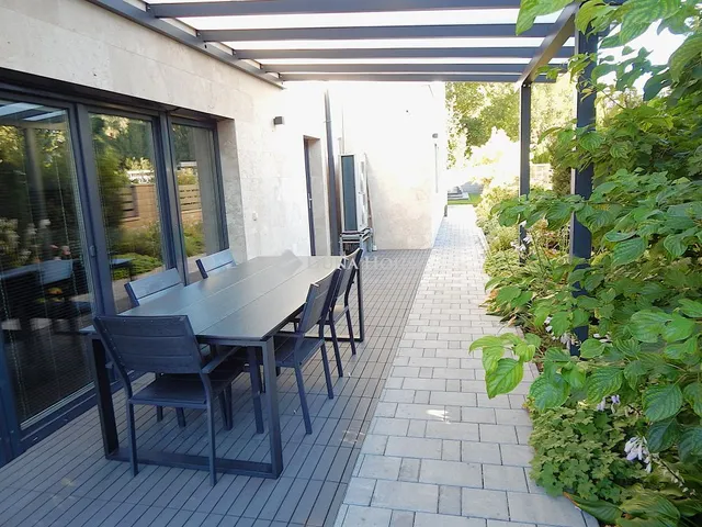 Eladó üdülő és hétvégi ház Balatonföldvár 300 nm