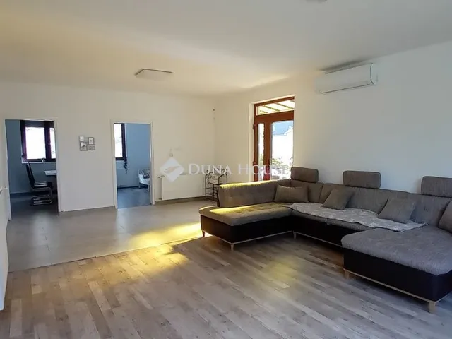 Eladó ház Siófok 160 nm