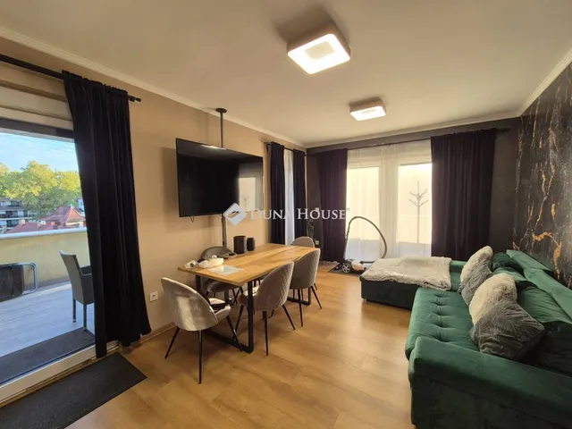 Kiadó lakás Siófok 99 nm