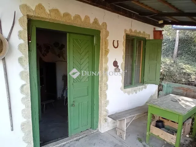 Eladó mezőgazdasági ingatlan Miklósi 40 nm