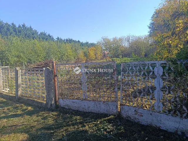 Eladó telek Polgárdi 1462 nm