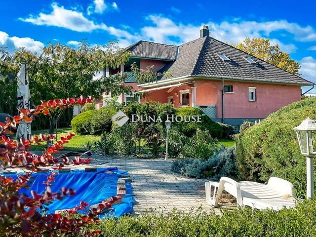 Eladó ház Siófok 338 nm