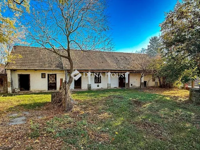 Eladó ház Lajoskomárom 90 nm