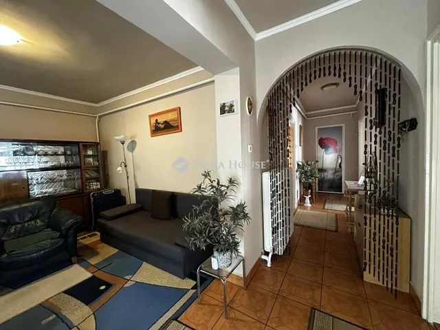 Eladó ház Tamási 100 nm