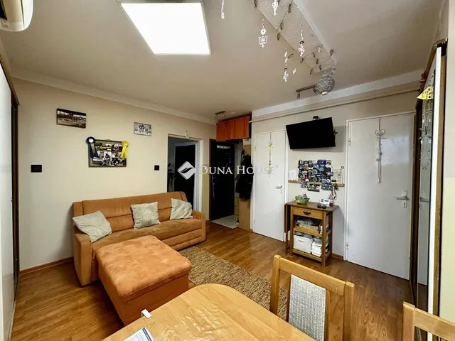 Eladó lakás Tamási 56 nm