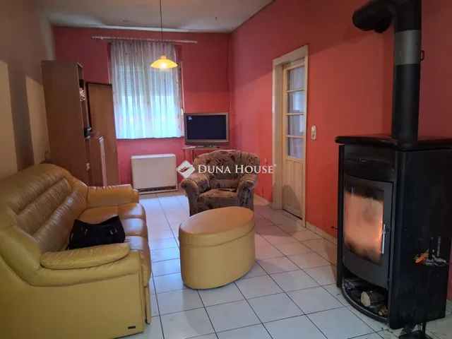 Eladó ház Karád 90 nm