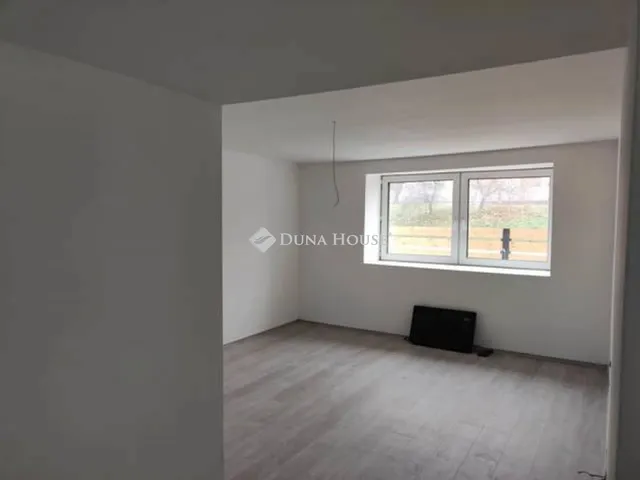 Eladó ház Kánya 70 nm