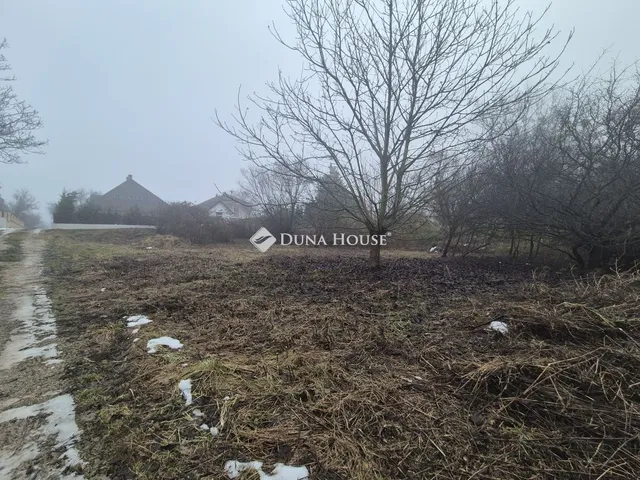 Eladó telek Vonyarcvashegy 804 nm