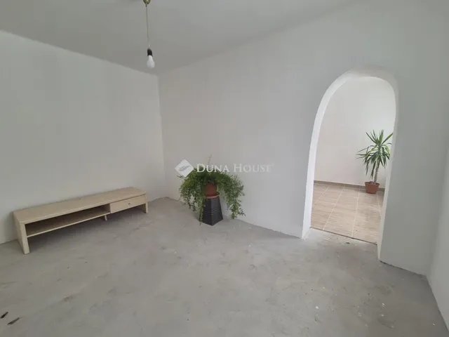 Eladó ház Iregszemcse 76 nm