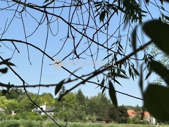 Eladó telek Nagyberény 2385 nm