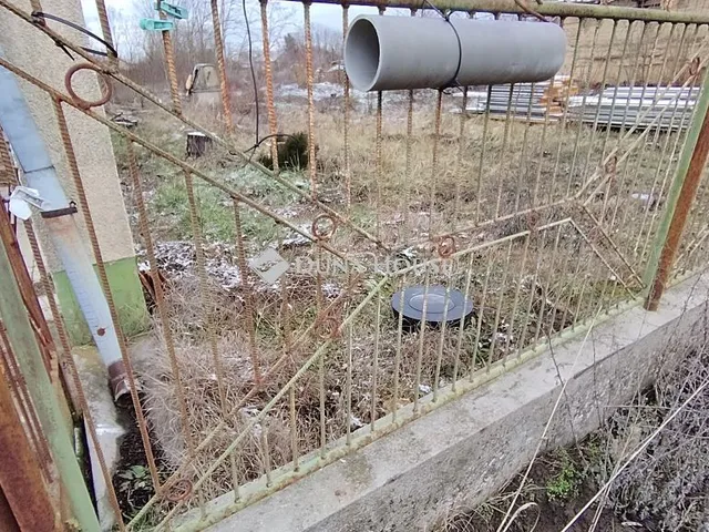 Eladó ház Lajoskomárom, József Attila utca 100 nm