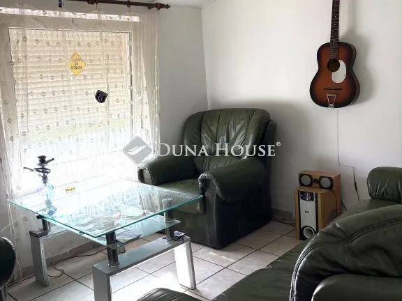 Eladó ház Enying 61 nm