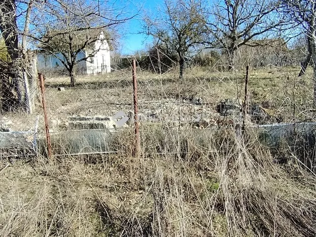 Eladó telek Vál 676 nm