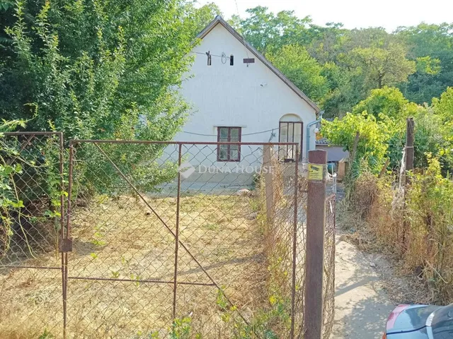 Eladó ház Tamási 75 nm