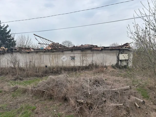 Eladó telek Dég 2326 nm