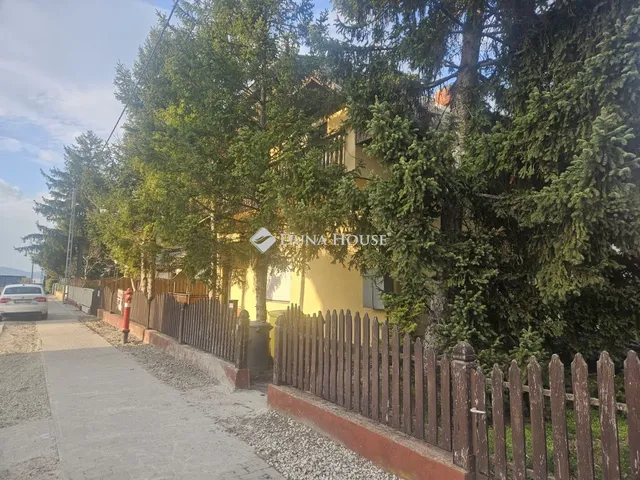 Eladó ház Balatonlelle 240 nm