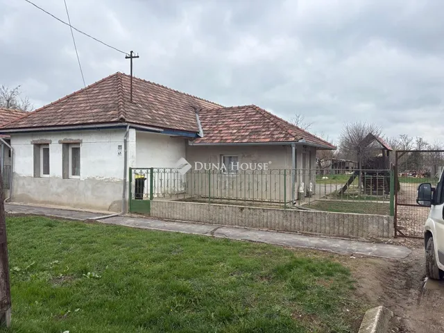 Eladó ház Enying 92 nm