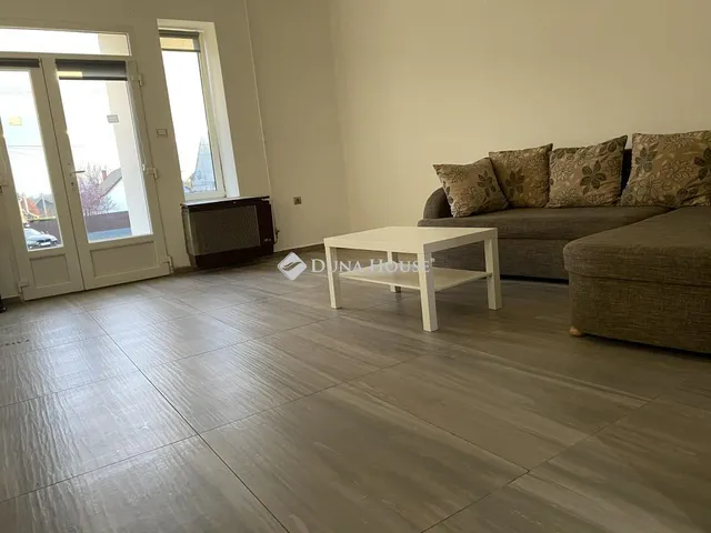 Eladó ház Enying 118 nm