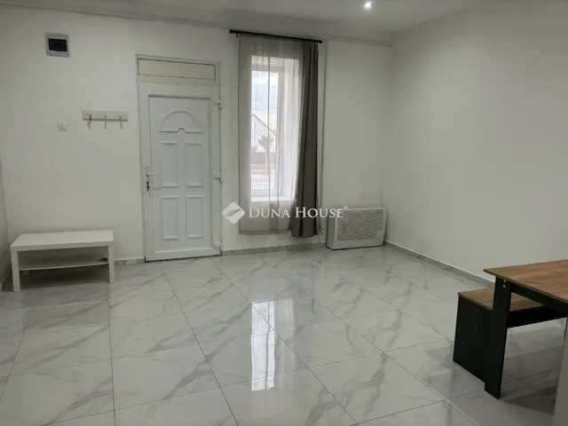 Eladó ház Enying 118 nm