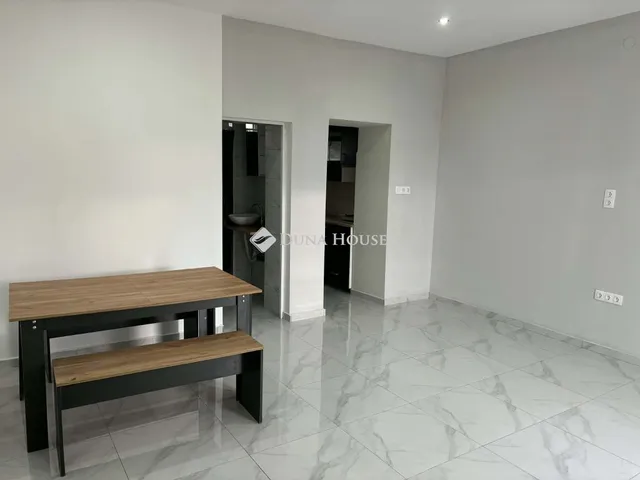 Eladó ház Enying 118 nm