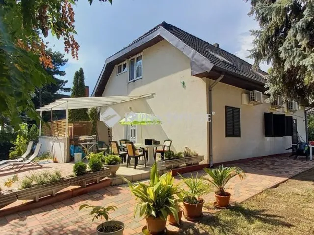 Eladó ház Zamárdi 180 nm