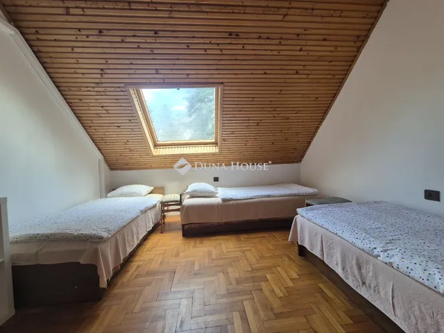 Eladó ház Zamárdi 180 nm