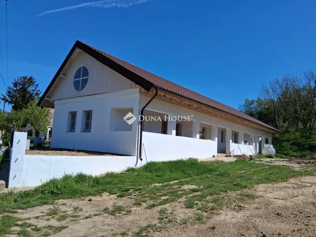 Eladó ház Bedegkér 100 nm