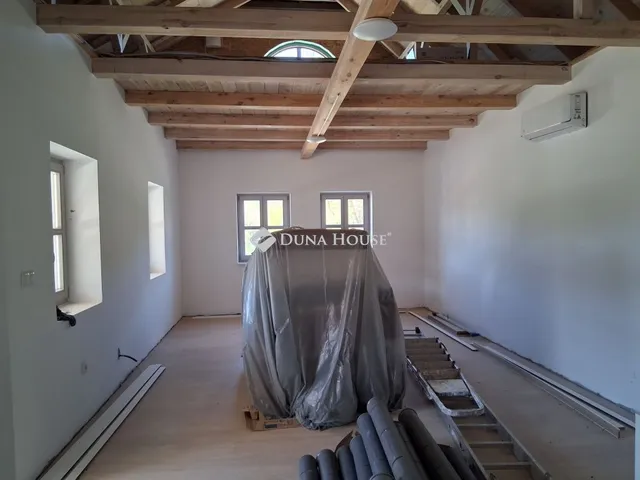 Eladó ház Bedegkér 100 nm