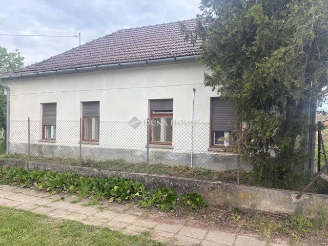 Eladó ház Mezőkomárom 113 nm