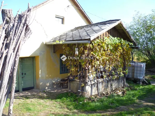 Eladó mezőgazdasági ingatlan Tamási 120 nm