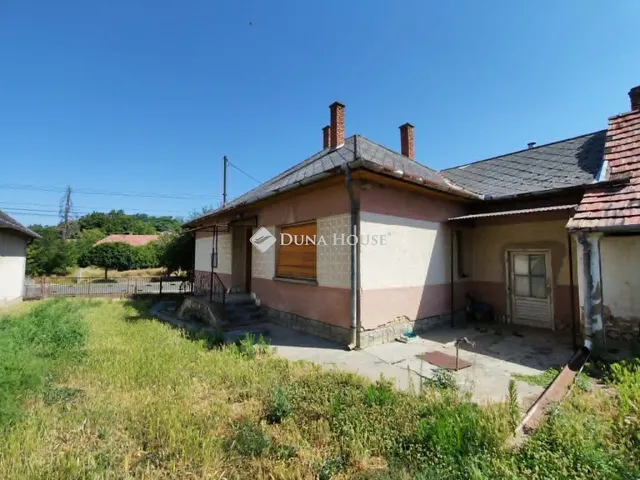 Eladó ház Pincehely 110 nm