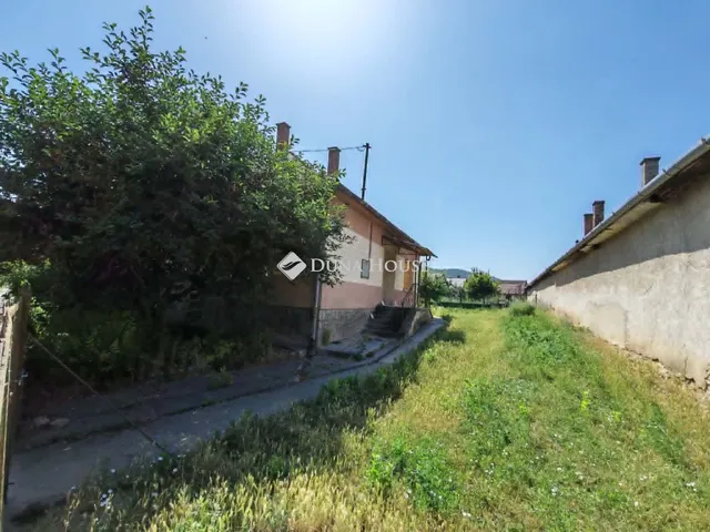 Eladó ház Pincehely 110 nm