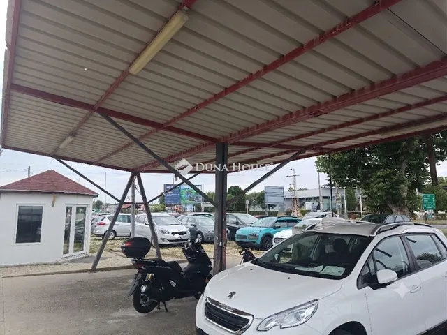 Kiadó kereskedelmi és ipari ingatlan Siófok 10 nm