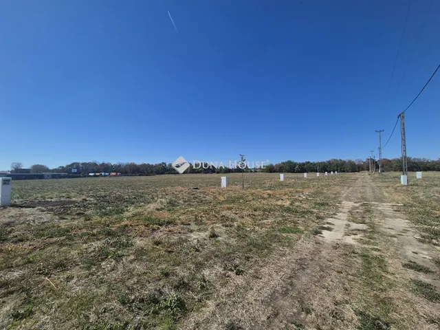 Eladó telek Polgárdi 863 nm