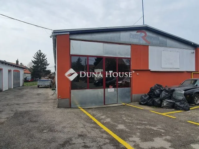 Eladó kereskedelmi és ipari ingatlan Harka 236 nm