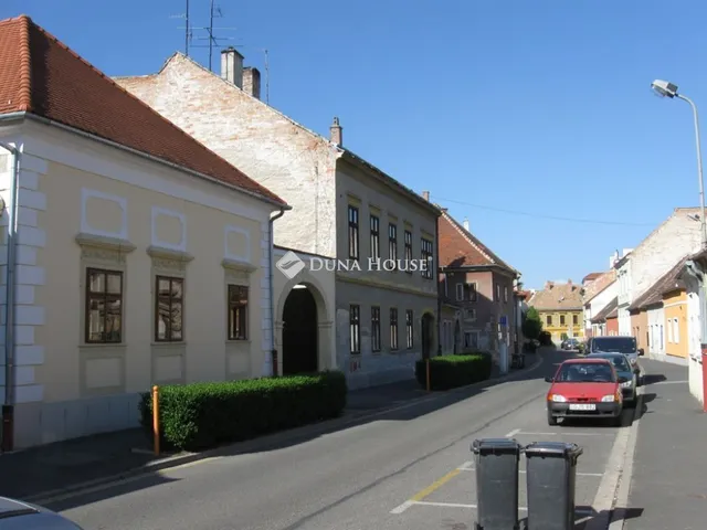 Eladó kereskedelmi és ipari ingatlan Sopron 199 nm