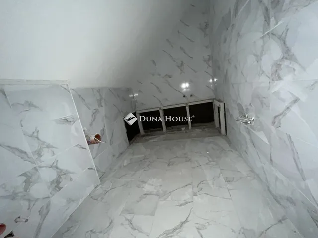 Eladó lakás Fertőszentmiklós, Béke utca 75 nm