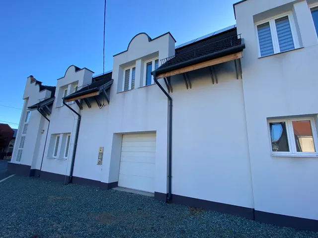 Eladó kereskedelmi és ipari ingatlan Sopron 430 nm