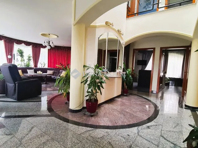 Eladó ház Sopron 292 nm