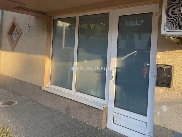 Eladó kereskedelmi és ipari ingatlan Sopron 37 nm