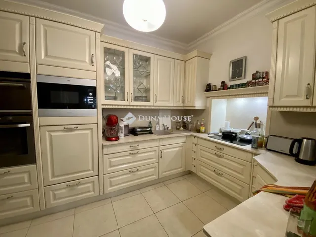 Kiadó ház Sopron 301 nm