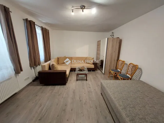 Eladó lakás Sopron 45 nm