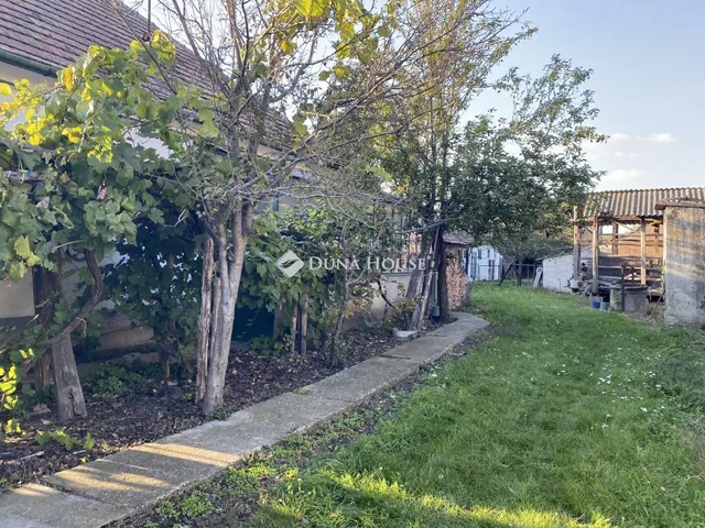 Eladó ház Gyóró 95 nm