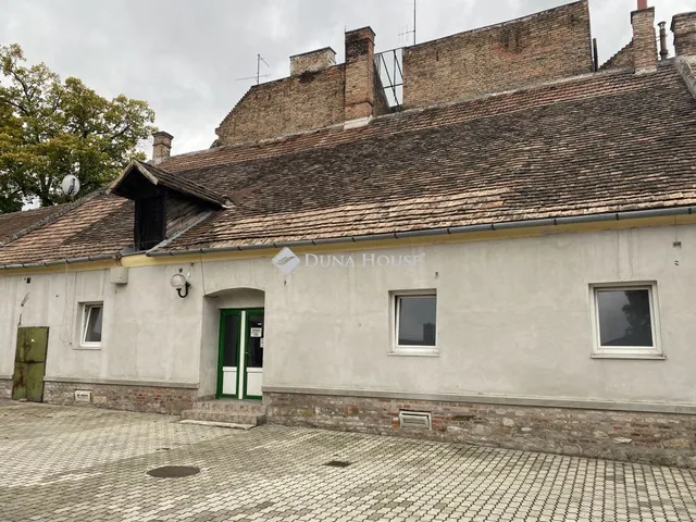 Eladó kereskedelmi és ipari ingatlan Sopron 115 nm
