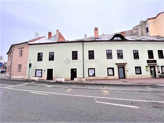 Eladó kereskedelmi és ipari ingatlan Sopron 56 nm
